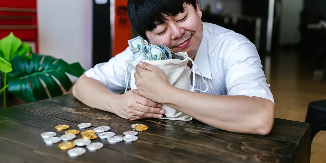 What makes each stablecoins different?  Let's explain. 